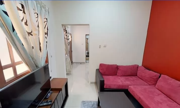Residential Ready Property 1 Bedroom F/F Apartment  for rent in Al-Sakhama , Al-Daayen #13524 - 1  image 